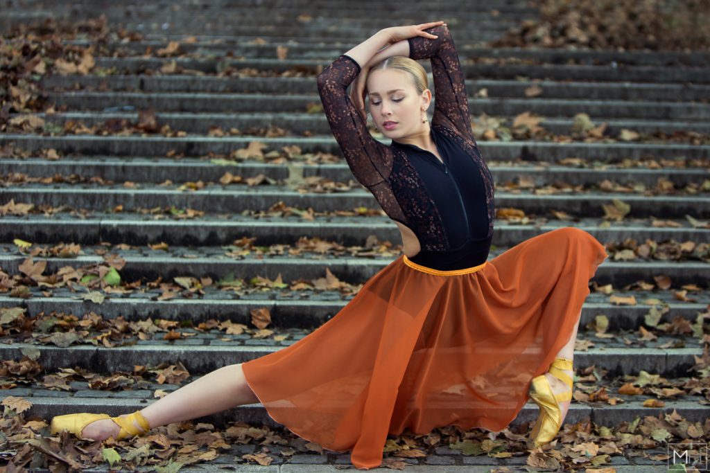 ballerina autumn shoot
